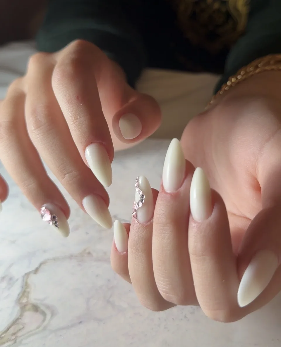 Narjo White Cream Unique Stone Gel